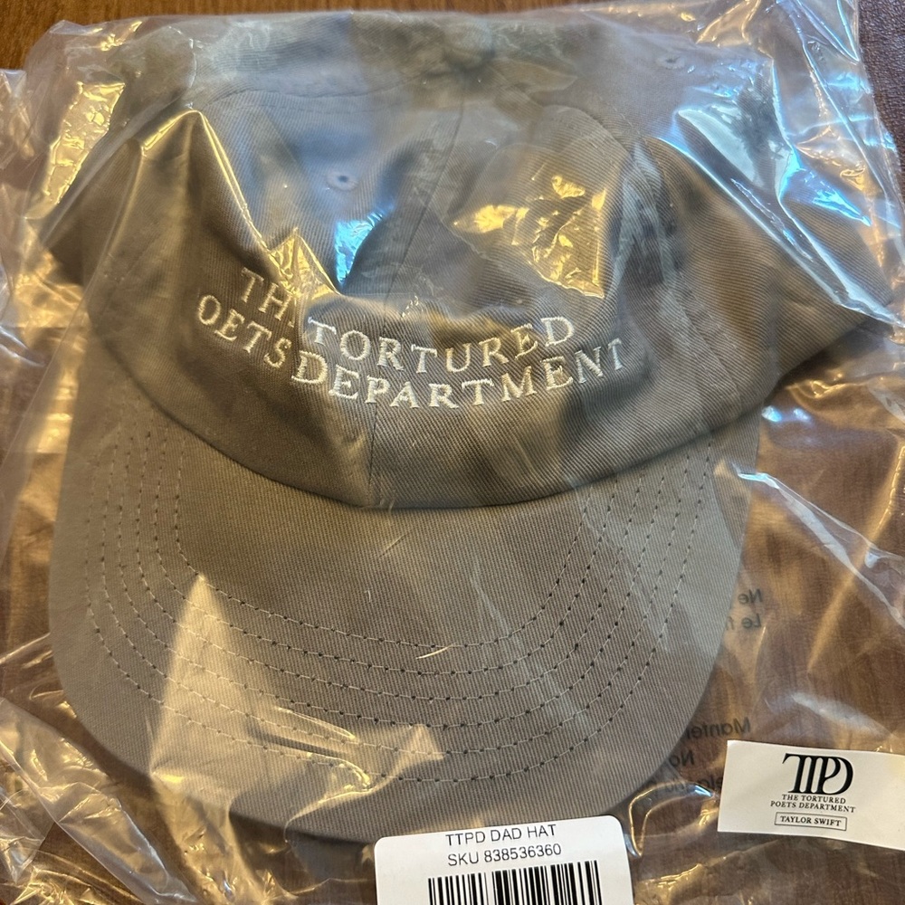 Official Taylor swift hat